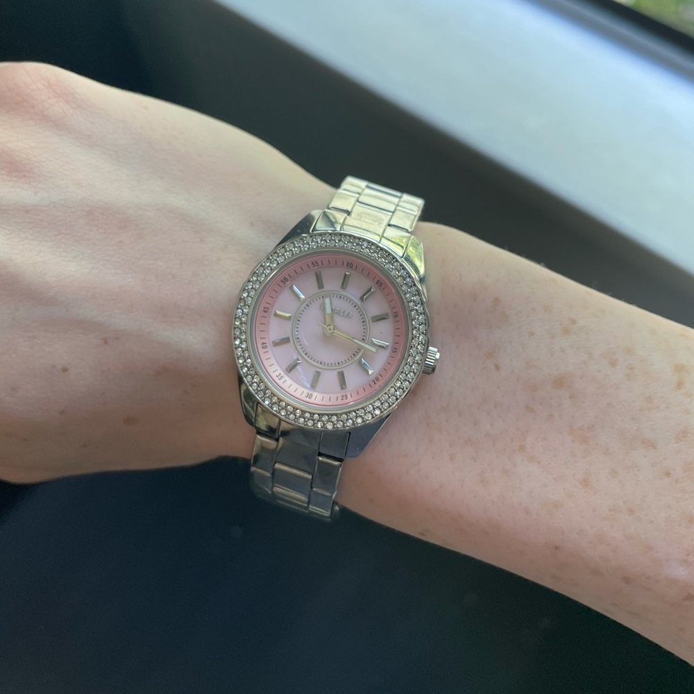 Express Watch - Picture 3 of 7